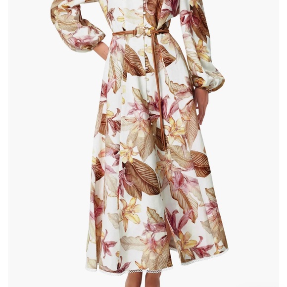 Elliatt Dresses & Skirts - Elliatt Linen Blend Dress Size Small NWT and belt